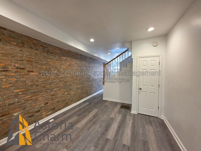 Building Photo - 519 E 28th St
