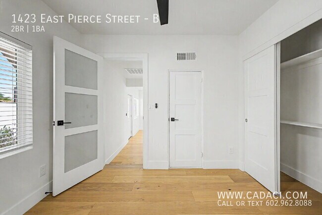 Building Photo - 1423 E Pierce St