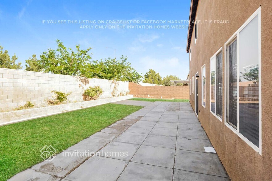 Building Photo - 43444 Hampton St