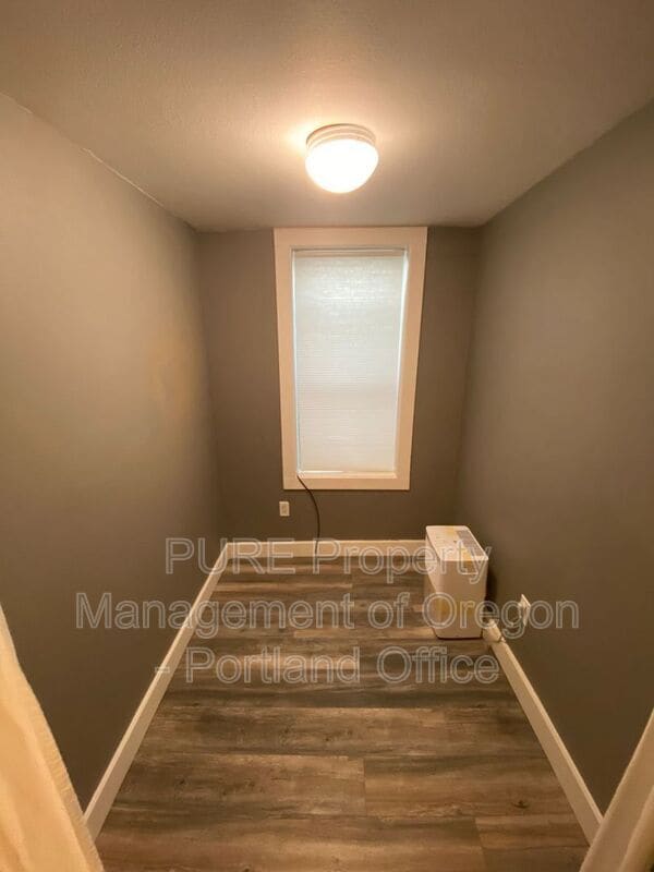 Building Photo - 22 S Meade St