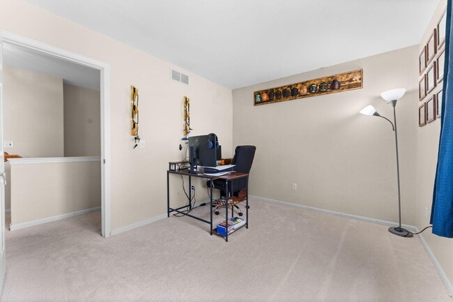 Building Photo - 4141 Crystal Creek Dr
