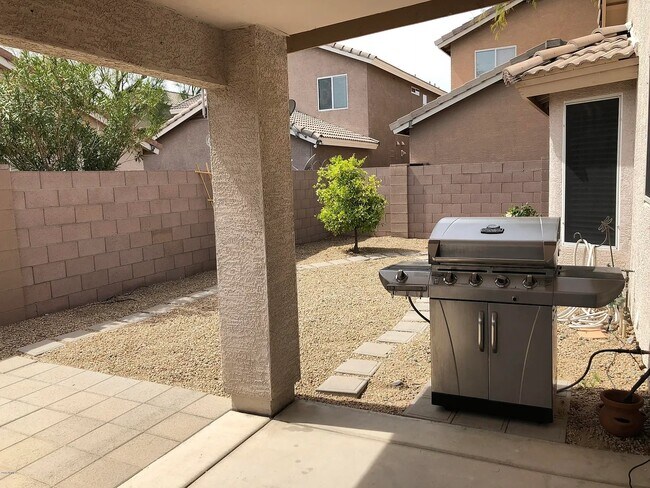 Building Photo - 16036 N 11th Ave