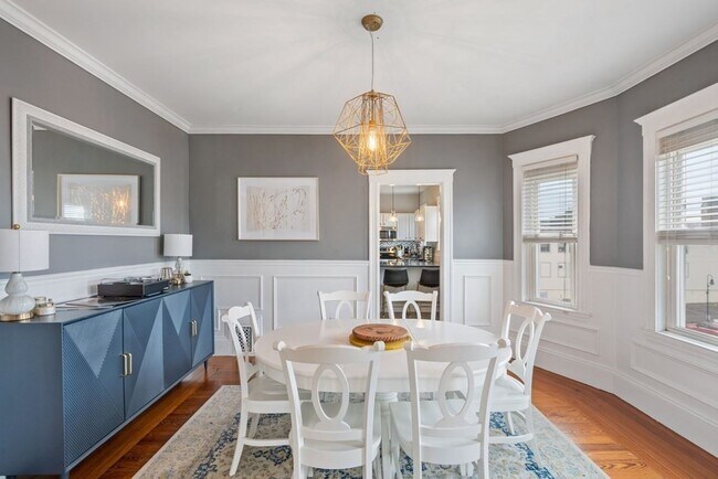 Building Photo - 176 Minot St