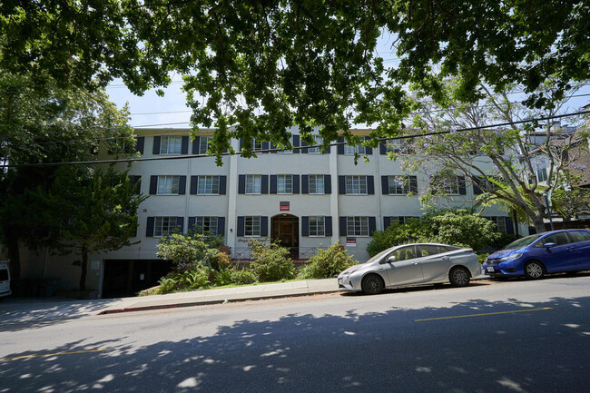 Primary Photo - 2430 Prospect St