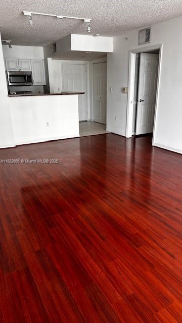 Building Photo - 1155 Brickell Bay Dr