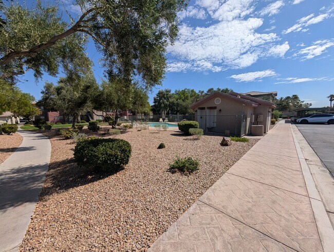 Building Photo - 8000 W Badura Ave