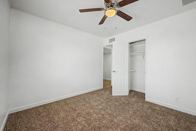 Building Photo - 3519 W Orchid Ln