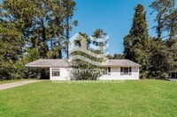 Building Photo - 664 Schroder Ave NE