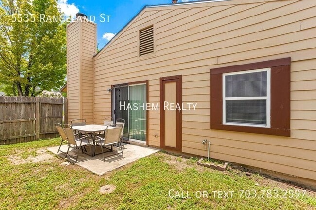 Building Photo - 5535 Rangeland St
