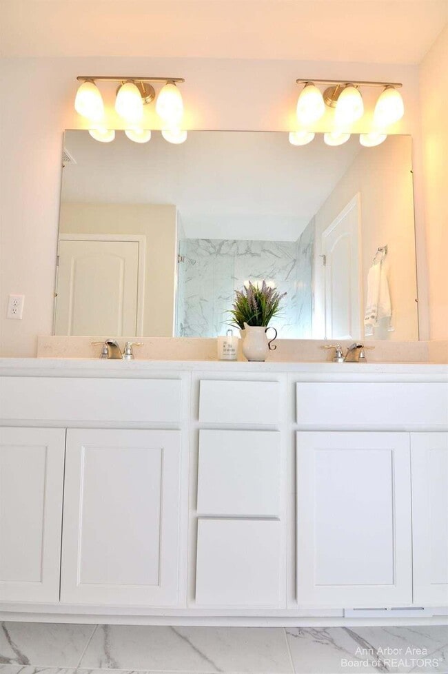 Building Photo - 1104 Salt Springs Dr