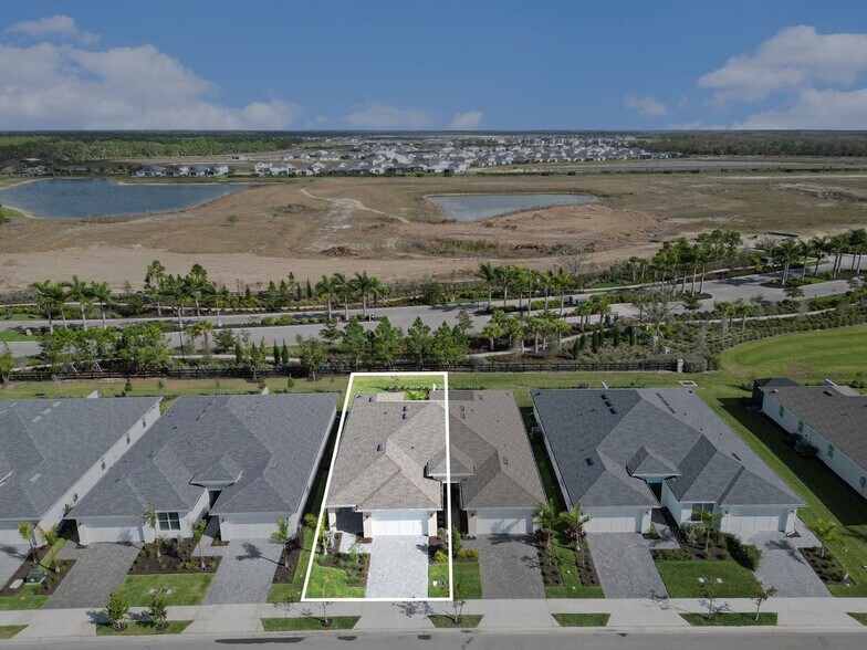 Building Photo - 44283 Panther Dr