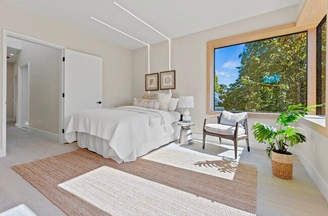 Building Photo - 46 Vernon St