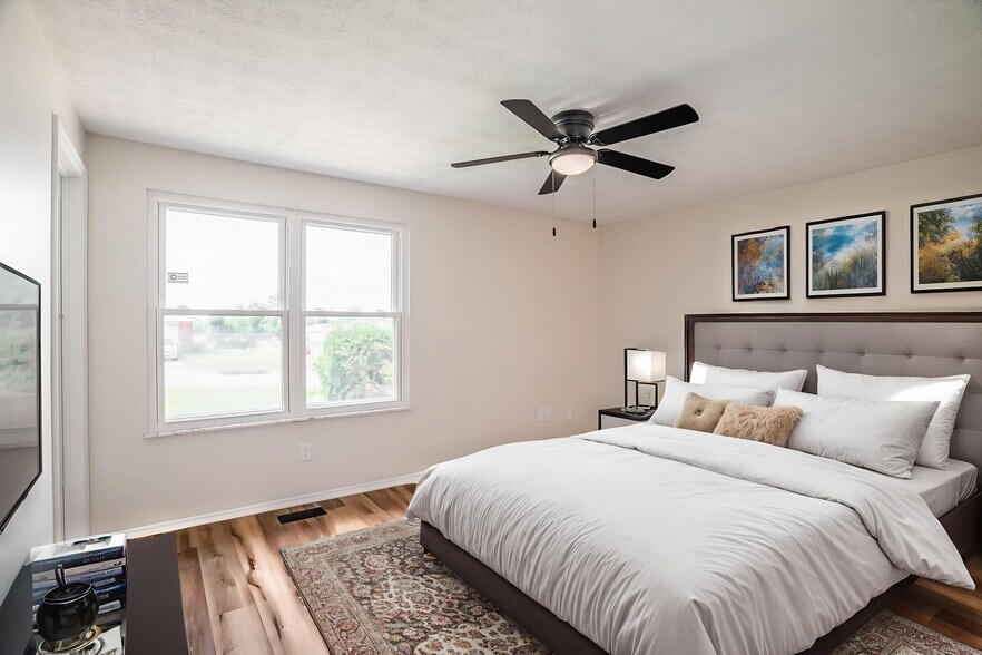 Building Photo - 8759 Mardi Gras Dr