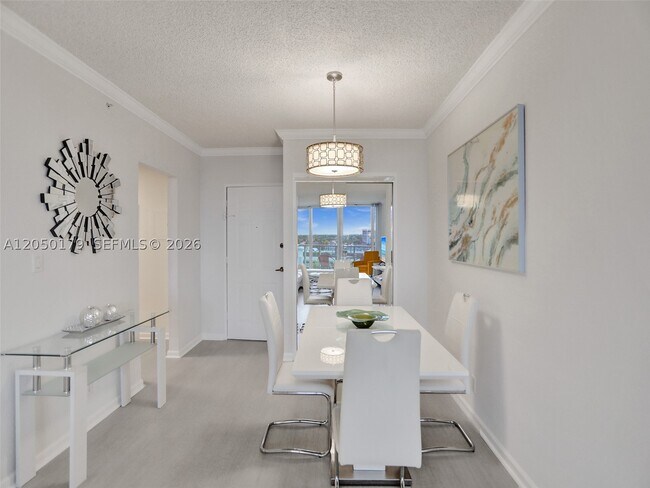 Building Photo - 2501 S Ocean Dr