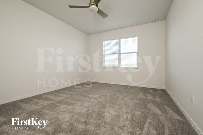 Building Photo - 564 Crown Rose Dr