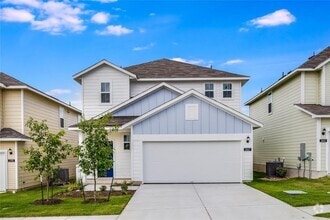 Building Photo - 2617 Paragon Fox Dr
