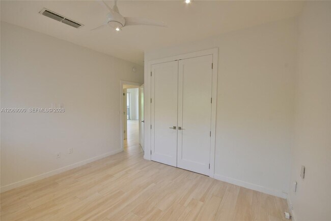 Building Photo - 55 Ocean Ln Dr