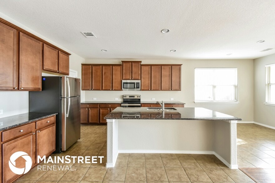 Building Photo - 117 Enchanted View