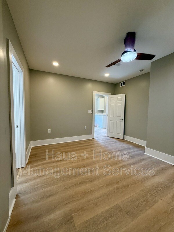 Building Photo - 906 Penn Ave