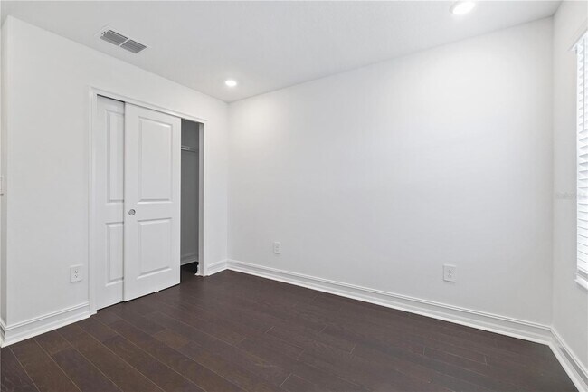 Building Photo - 4451 S Manhattan Ave