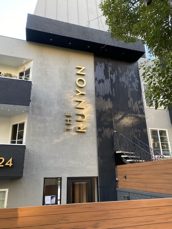 The Runyon 7224 Hillside Ave Los Angeles CA 90046 Apartment Finder