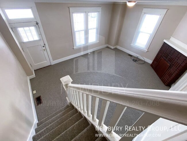 Building Photo - 317 Wilson Ave