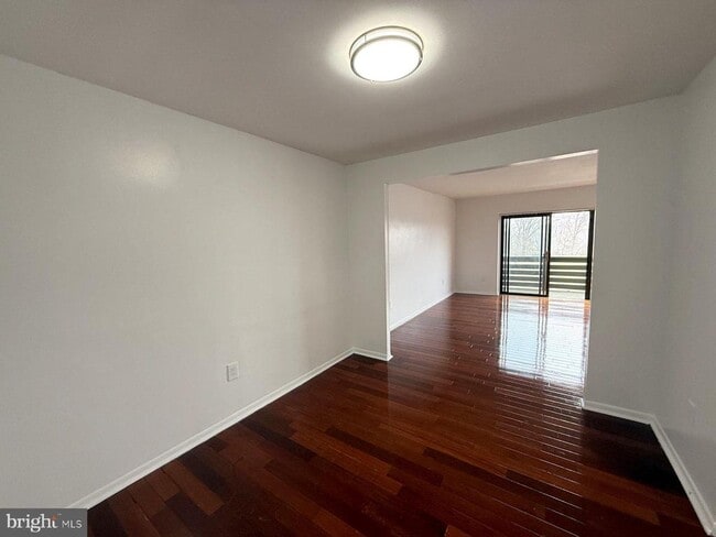 Building Photo - 606 Cooper Landing Rd