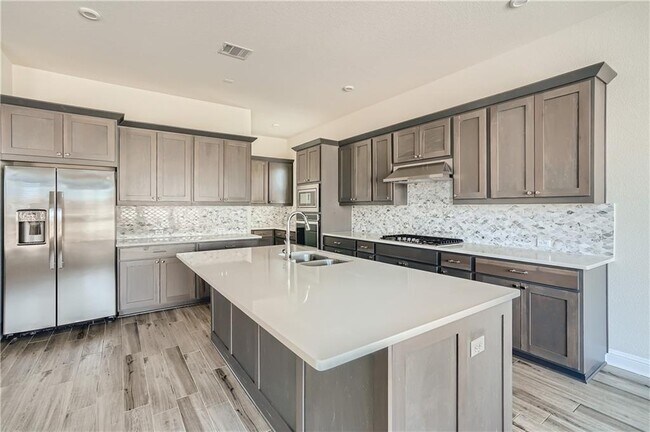 Building Photo - 1412 Saddlespur Ln