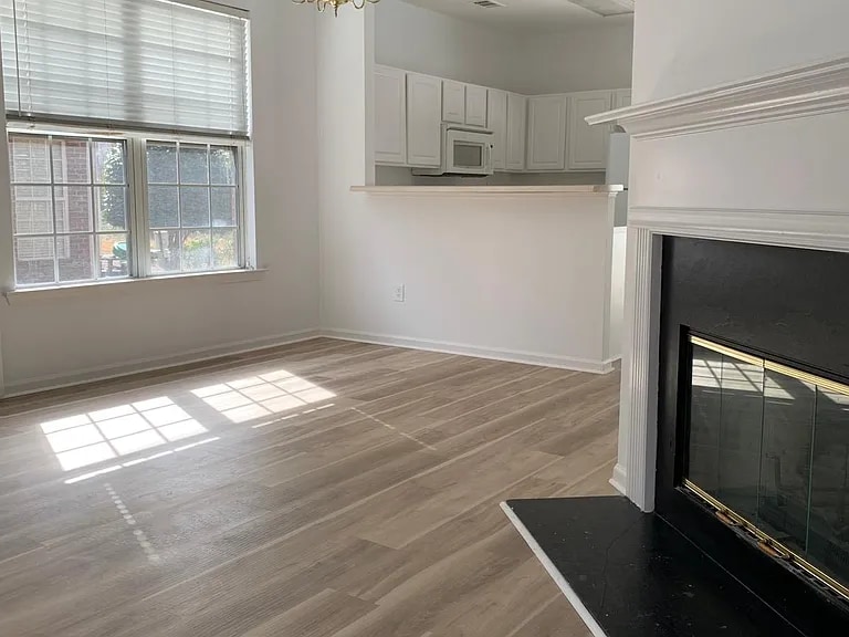 Building Photo - 1509 Cove Creek Cir