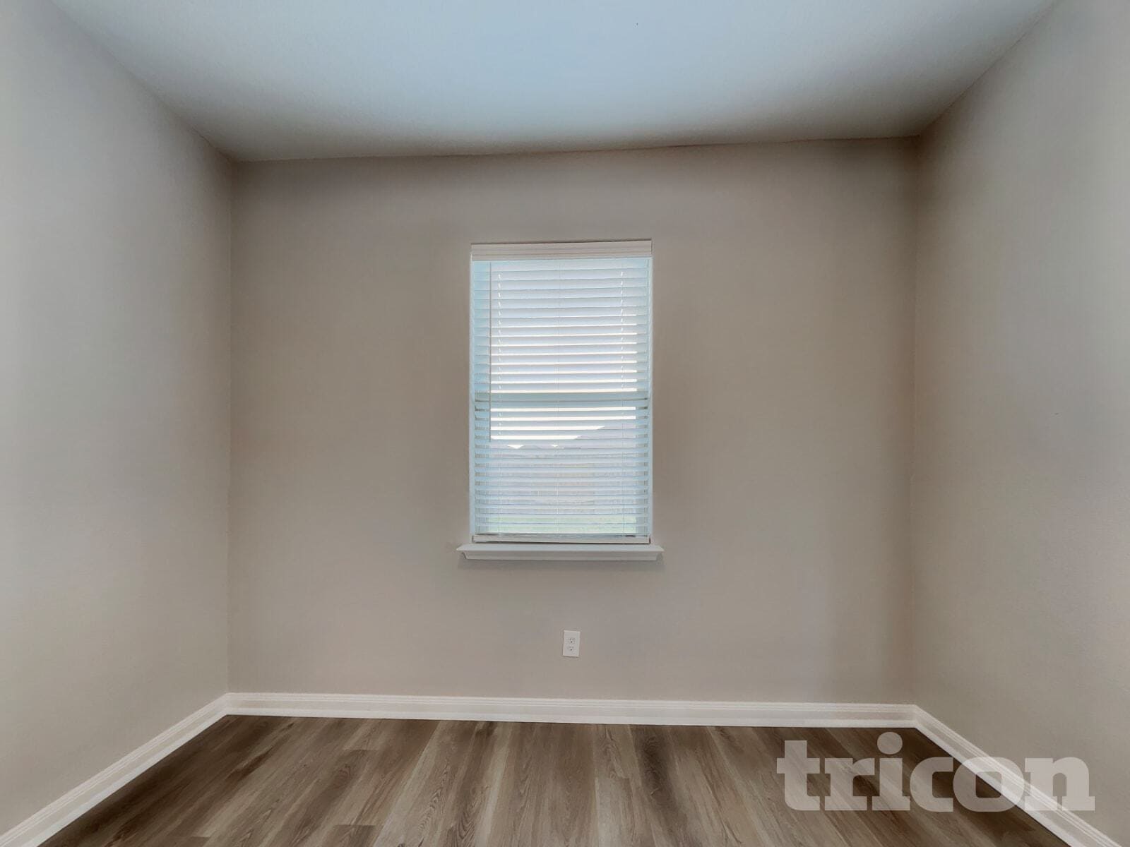 Building Photo - 216 Ryan St