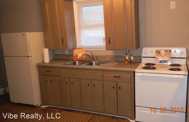 Building Photo - 1 br, 1 bath House - 604A S 14th St.