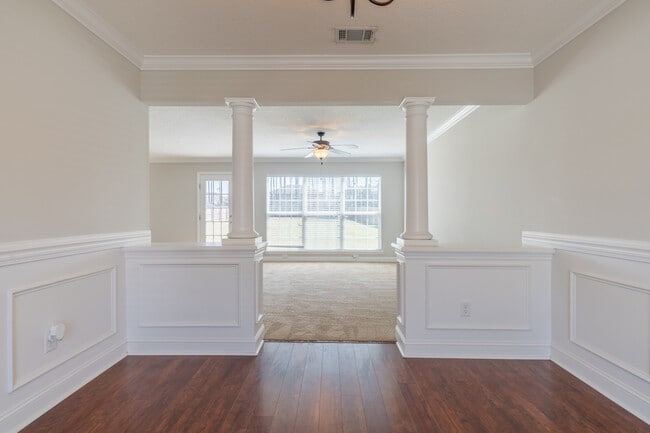 Building Photo - 141 Powers Dr