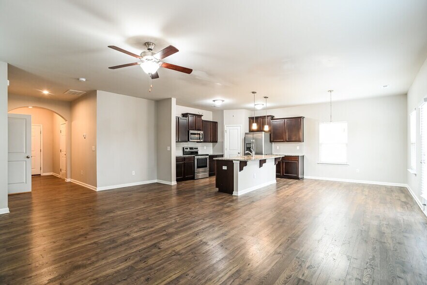 Building Photo - 7429 O'Hara St