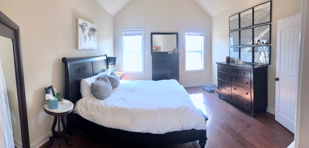 Owners Suite - 1359 Micahs Way N