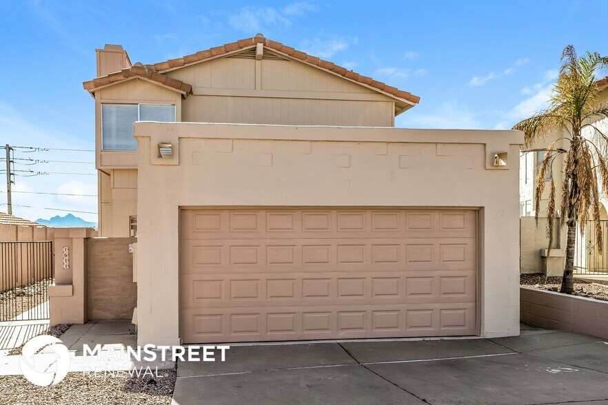 Primary Photo - 1611 E Villa Maria Dr