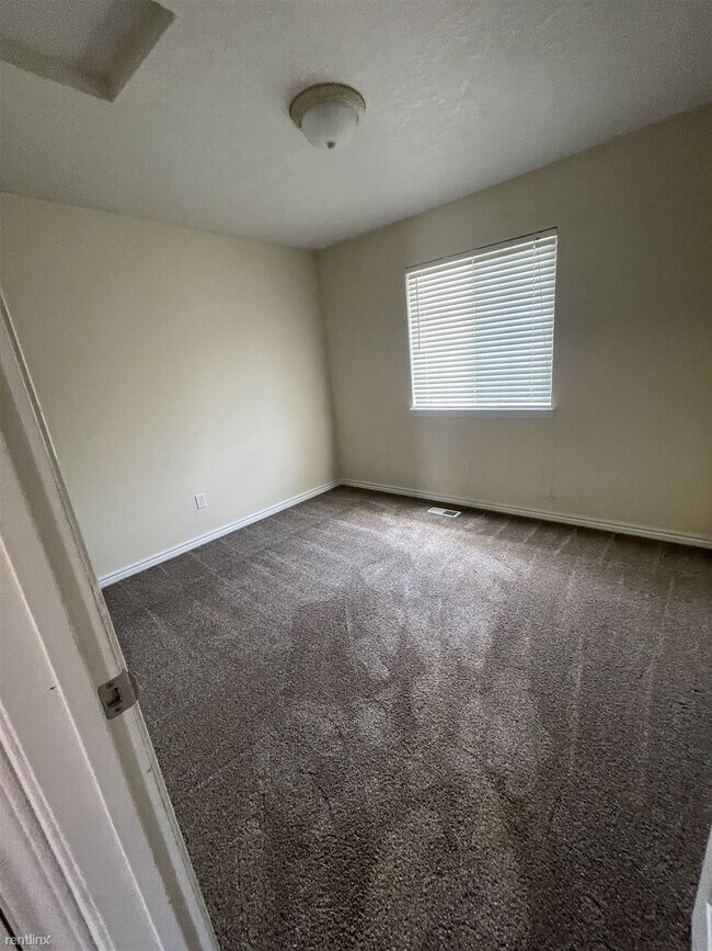 Building Photo - 3 br, 2 bath House - 4296 East Stonebridge...