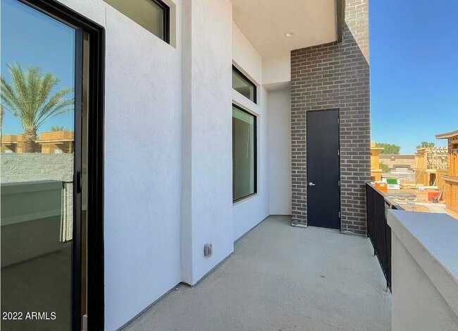 Building Photo - 6060 E Baseline Rd