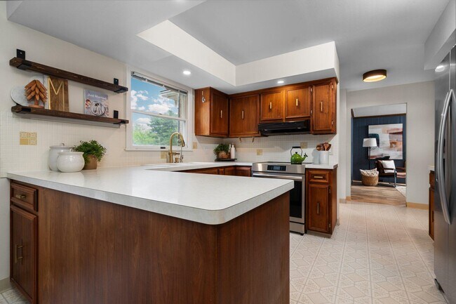 Building Photo - 3673 Pheasant Dr