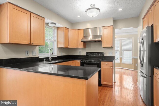 Building Photo - 64 Spring Lake Dr