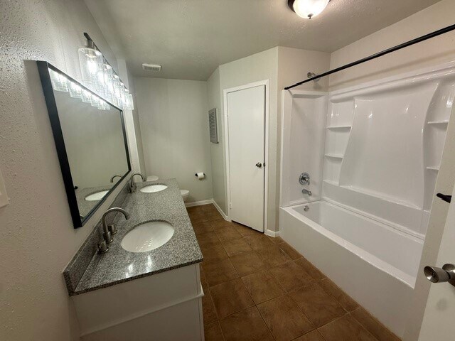 Building Photo - 3121 Oak Rock