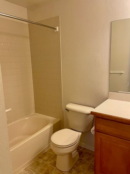 Building Photo - 2738 Autumn Harvest Way