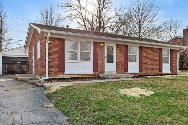 Building Photo - 3633 King Arthur Dr