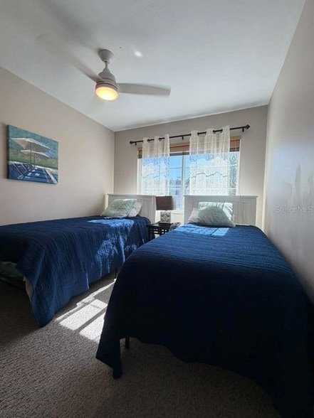 Building Photo - 1832 Sunny Dr