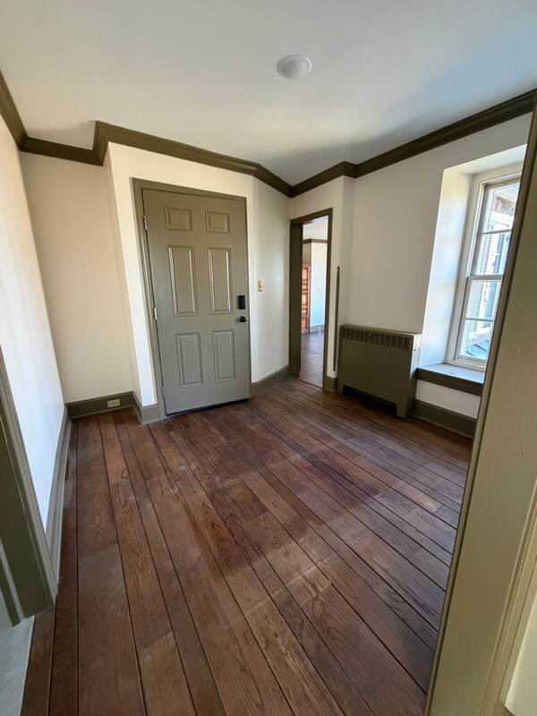 Building Photo - 28 W Main St