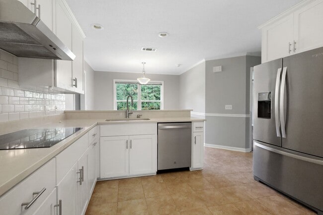 Building Photo - 3 Bed, 3 Bath Plus Office Home for Rent!!