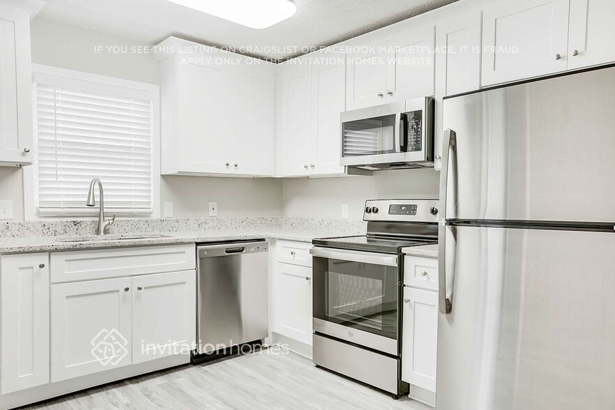 Building Photo - 6647 Forestdale Ln