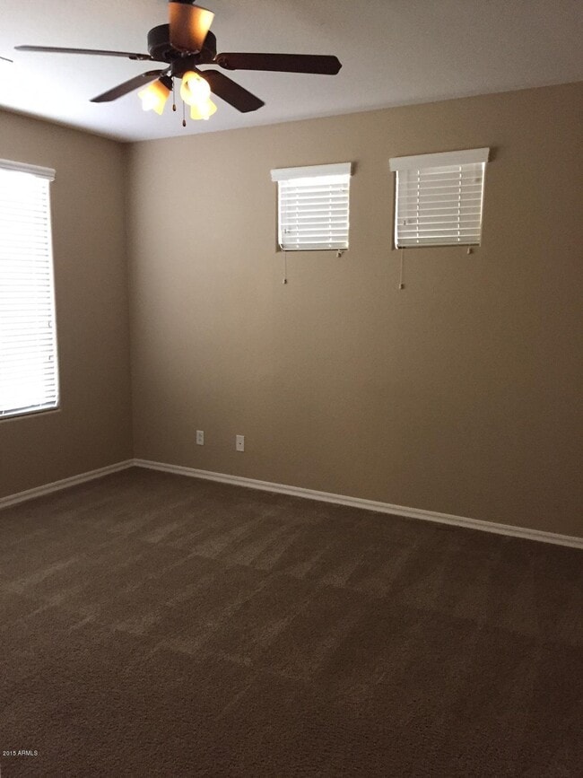 Building Photo - 14558 W Port Royale Ln