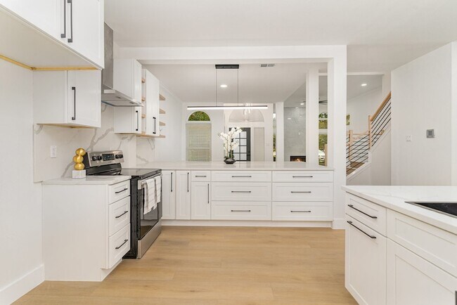 Building Photo - 17732 Windflower Way