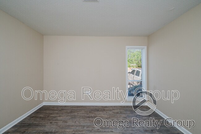 Building Photo - 4724 S Court St