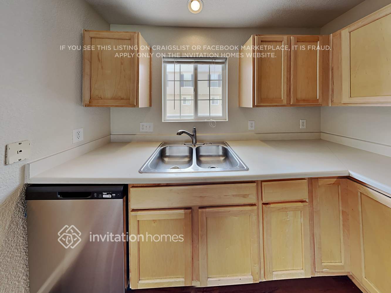 Building Photo - 1466 Nemrick Pl